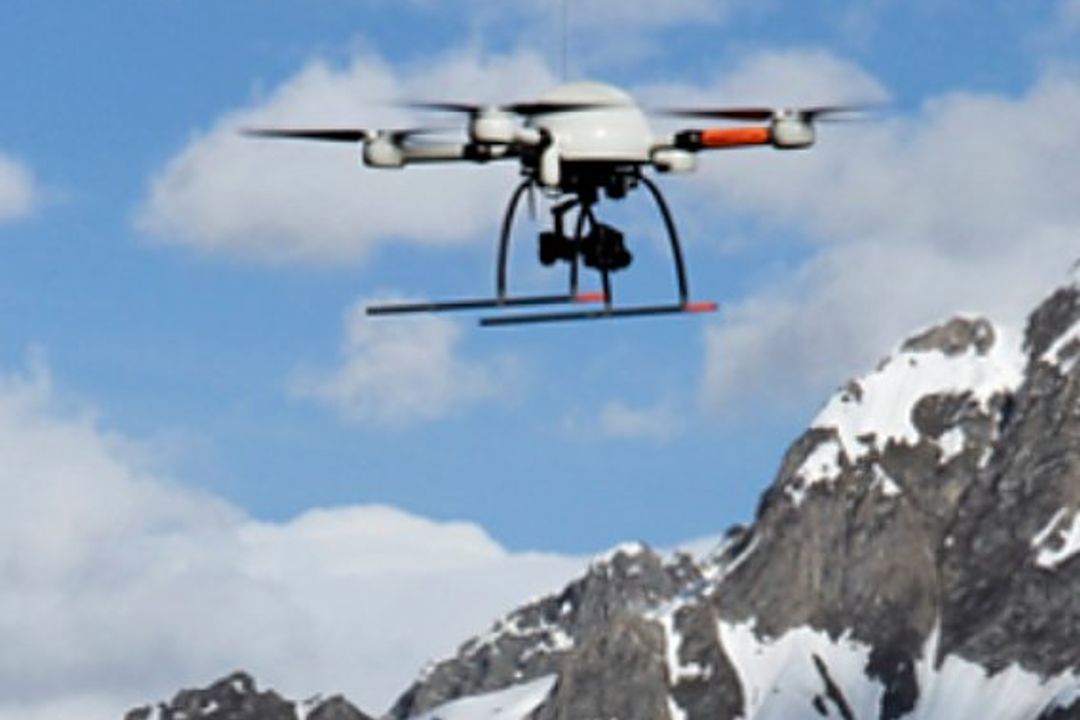 Microdrones, Quadrocopter, Alpenüberquerung, GPS Microdrones, Quadrocopter, Alpenüberquerung, GPS