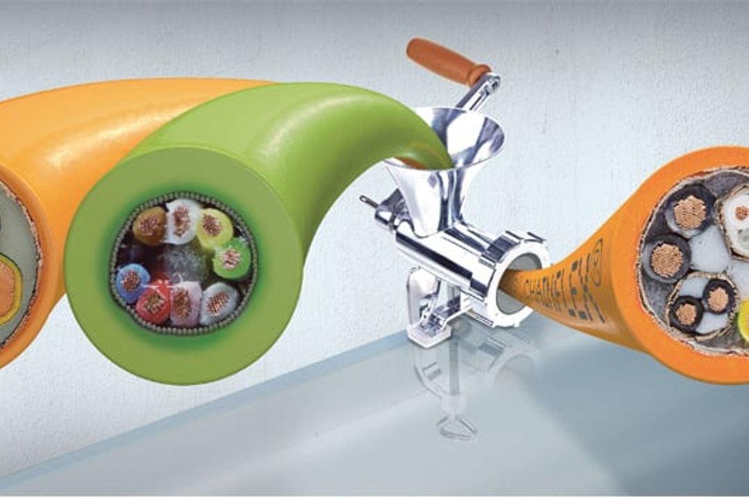 Einkabellösung für Servomotoren Hybrid Servoleitung von Igus Einkabellösung für Servomotoren Hybrid Servoleitung von Igus