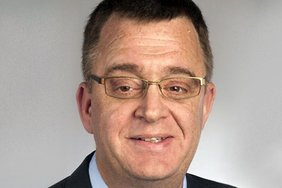 Roel van Doren von Emerson Process Management Roel van Doren von Emerson Process Management