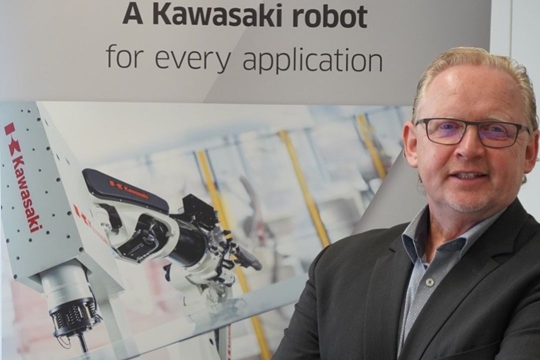 A brief portrait of Carsten Stumpf and the company Kawasaki Robotics