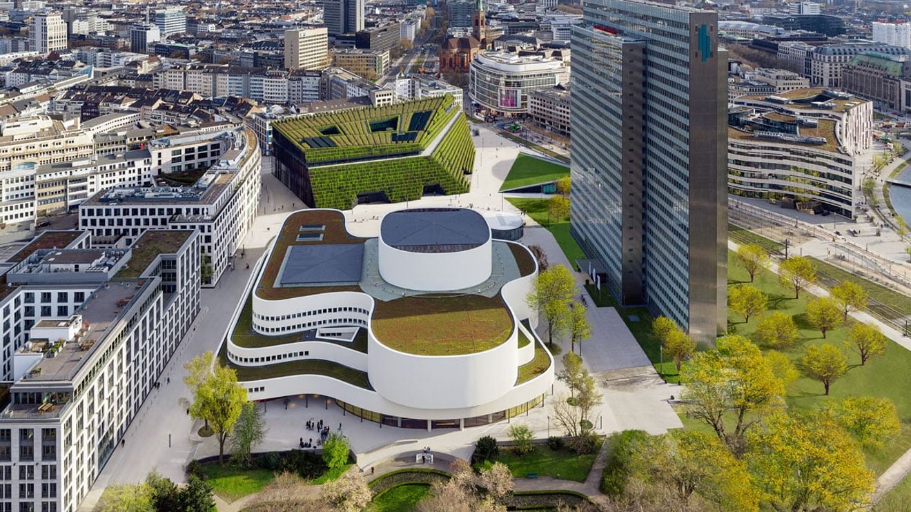 Kö-Bogen II mit dem Düsseldorfer Schauspielhaus Kö-Bogen II mit dem Düsseldorfer Schauspielhaus