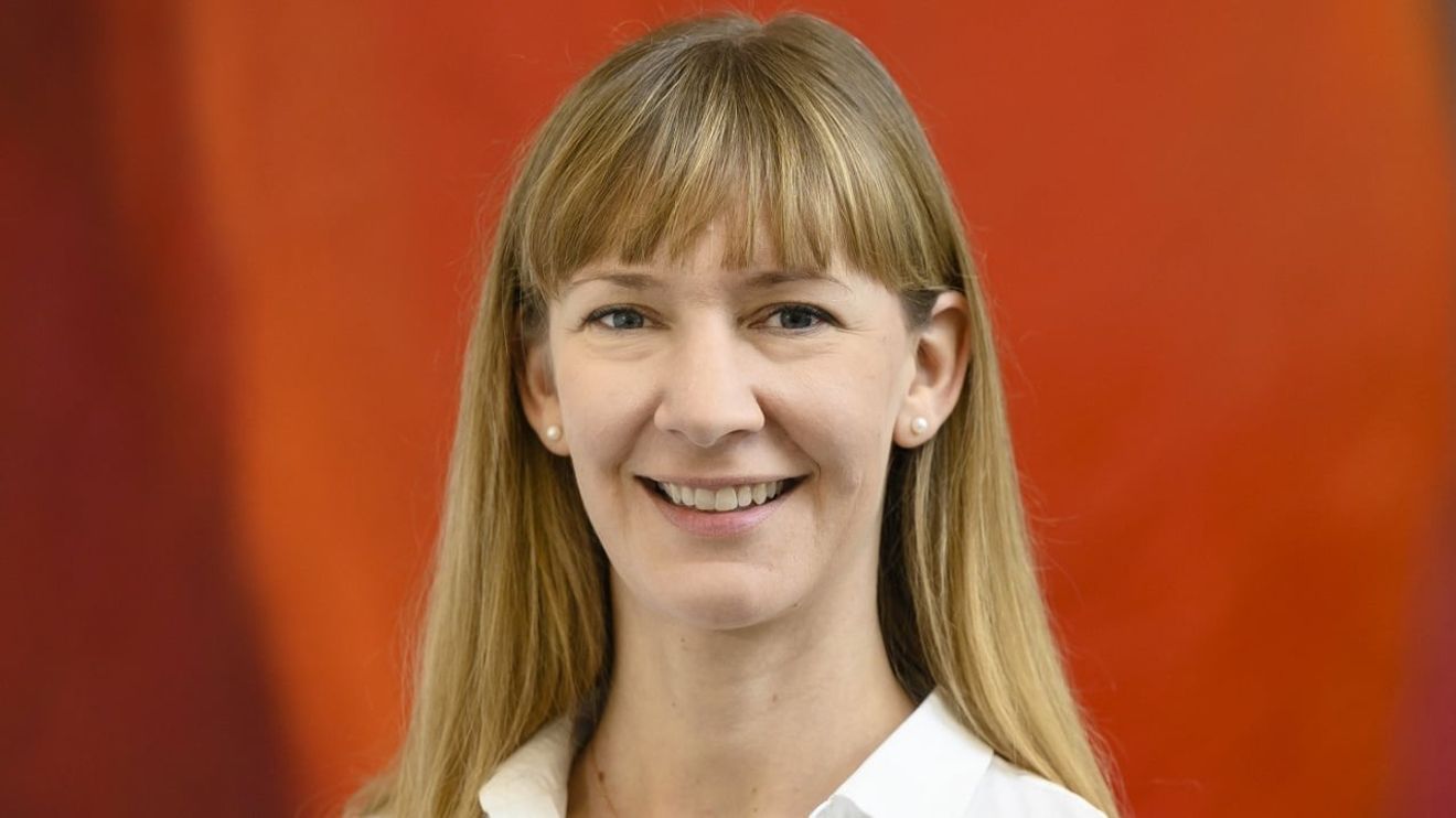 Andrea Gillhuber, Chefredakteurin der Computer&Automation. Andrea Gillhuber, Chefredakteurin der Computer&Automation.