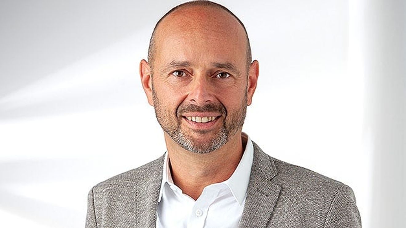 Martin Dibold is Managing Director at Hy-Line Computer Components. Martin Dibold is Managing Director at Hy-Line Computer Components.