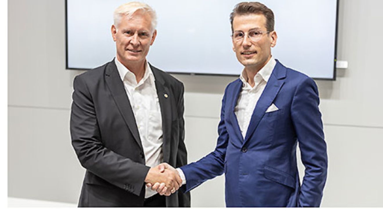 Kuka_GeraldMies_and_DrPhillippHypko Kuka_GeraldMies_and_DrPhillippHypko