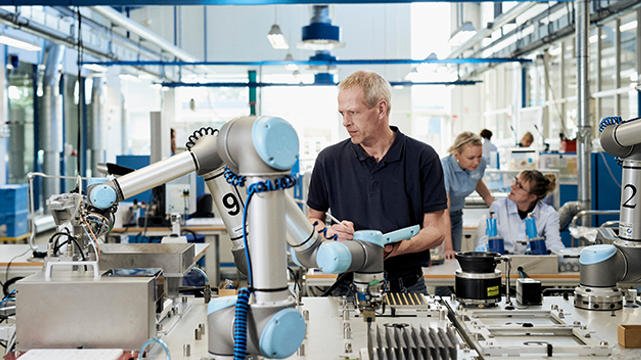 Universal Robots Elos Medtech, Sweden Universal Robots Elos Medtech, Sweden