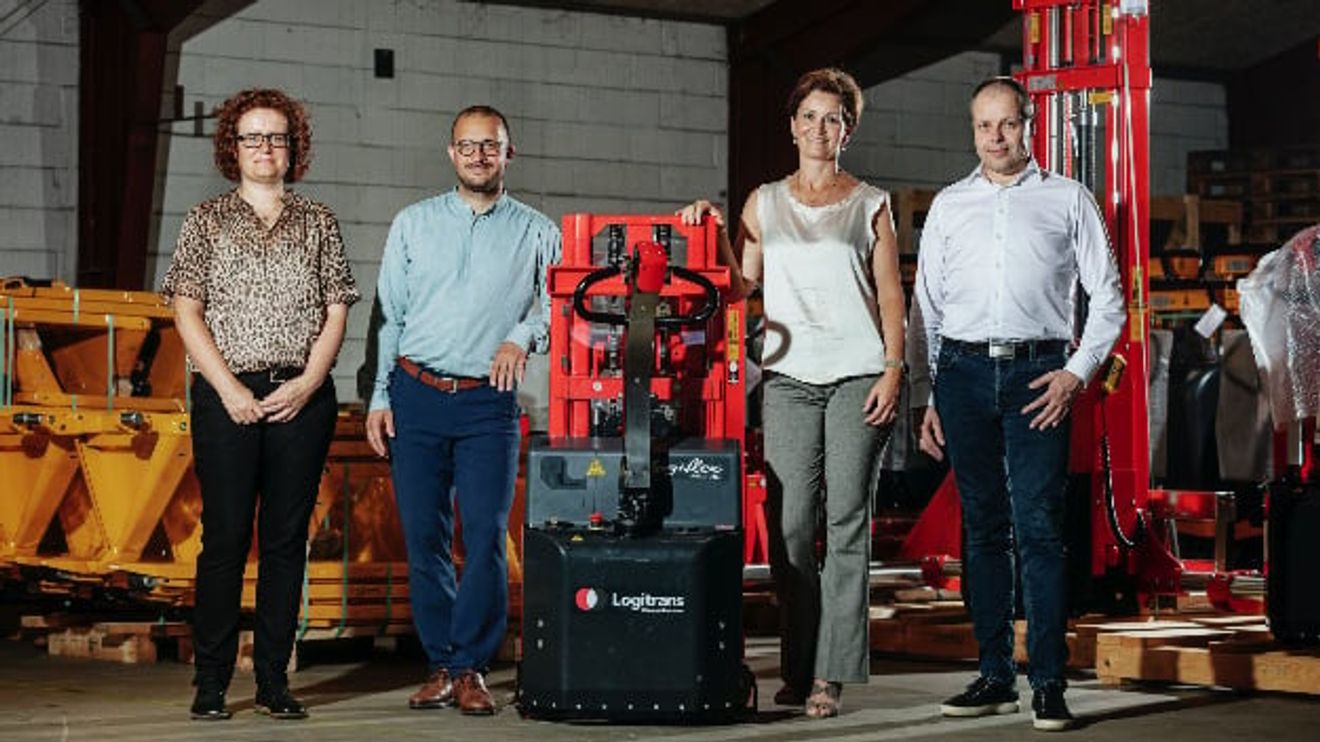 Mobile industrial robots, Logitrans Mobile industrial robots, Logitrans