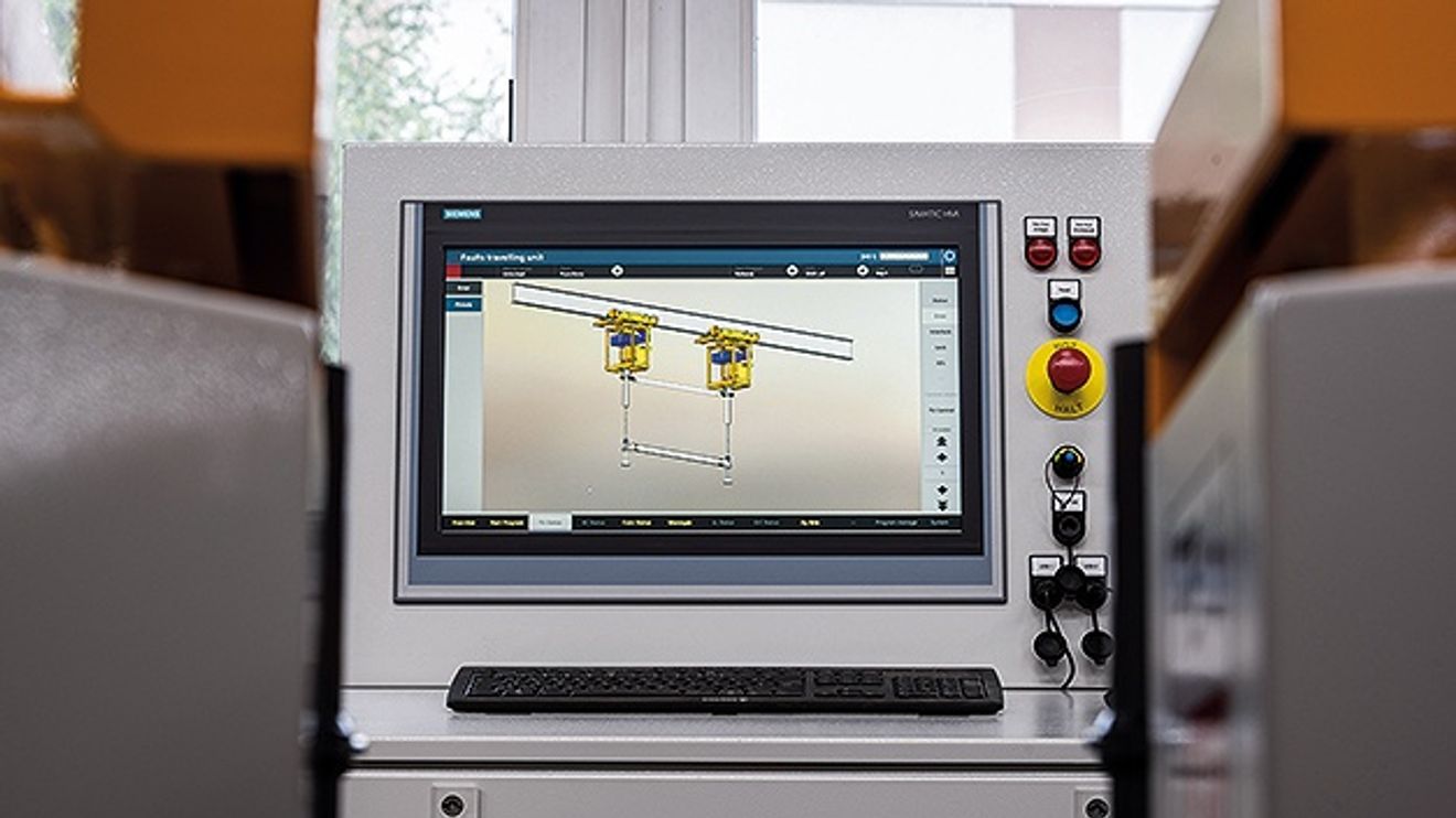 Industrial PC with Simatic WinCC Unified: robust hardware and convenient software for a harsh industrial environment. Industrial PC with Simatic WinCC Unified: robust hardware and convenient software for a harsh industrial environment.