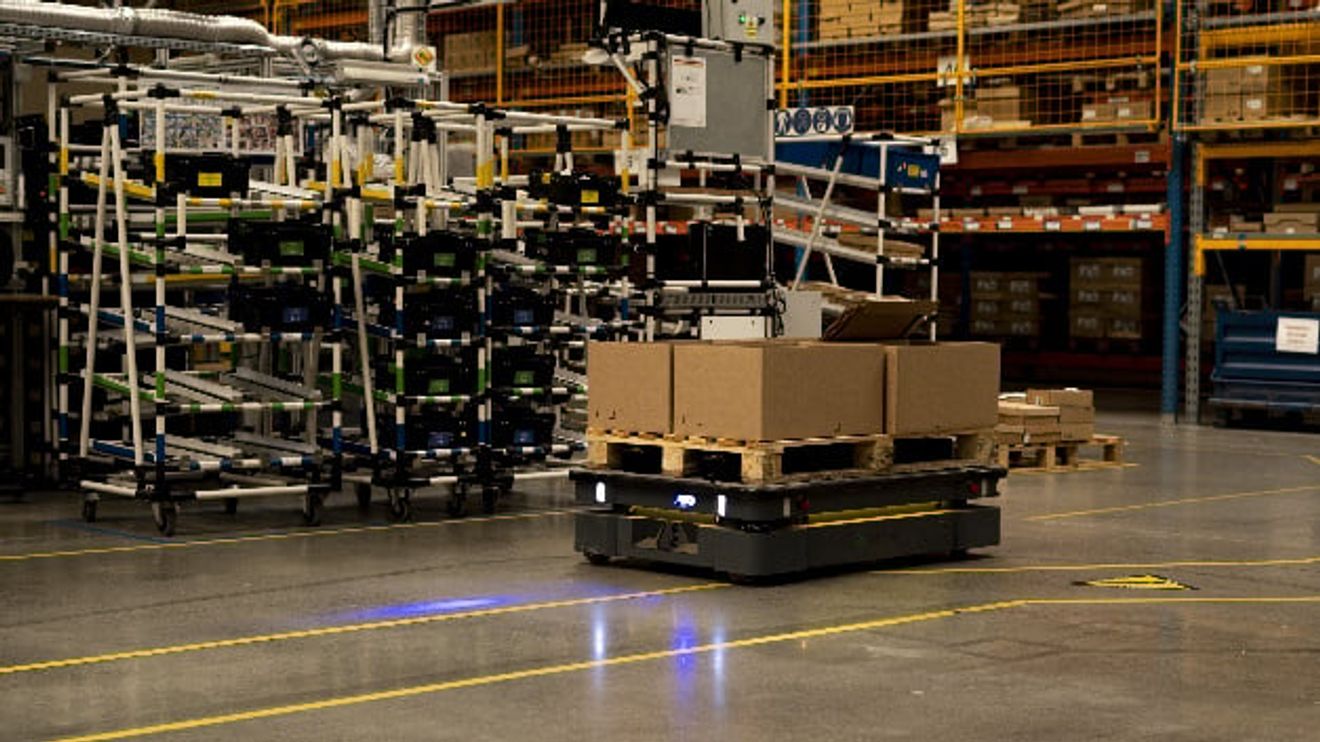 Schneider Electric, Mobile Industrial Robots Schneider Electric, Mobile Industrial Robots