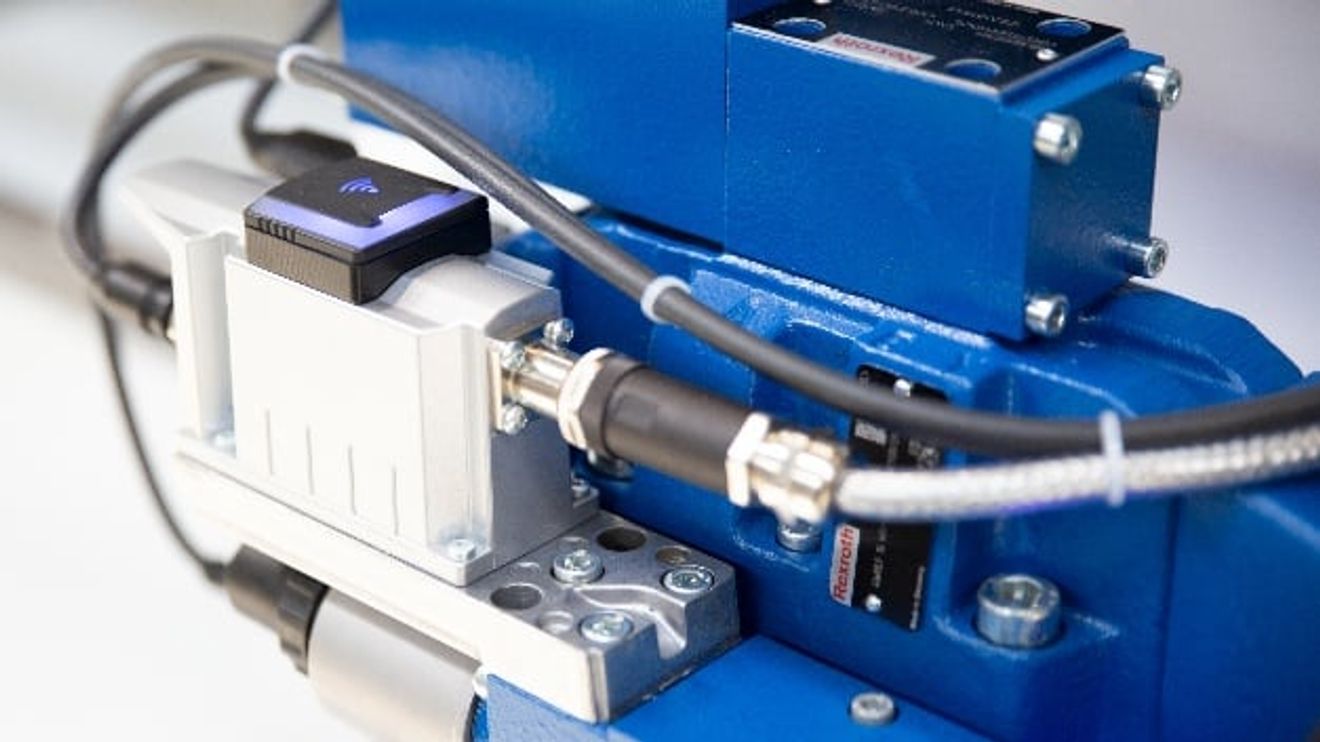 On-board electronics from Bosch Rexroth On-board electronics from Bosch Rexroth