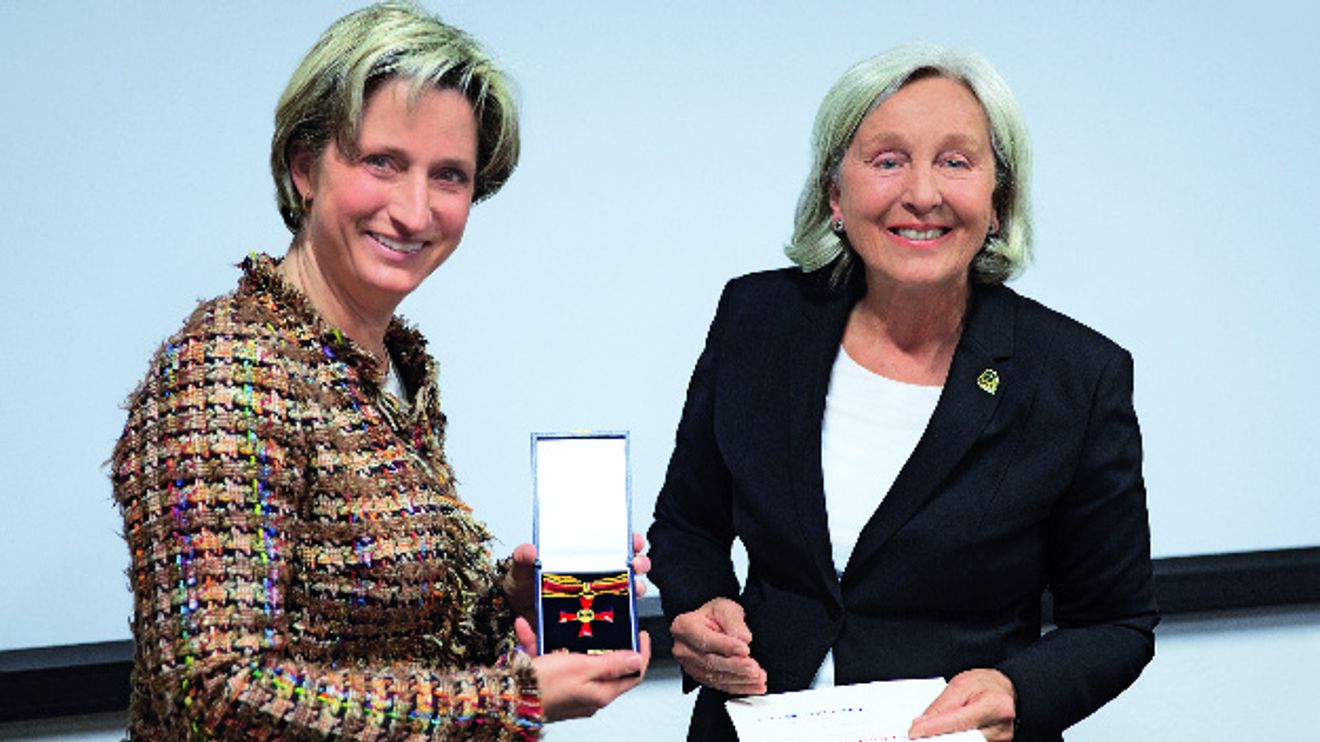 Renate Pilz (right) receives the Federal Cross of Merit on Ribbon from Dr. Nicole Hoffmeister-Kraut, Baden-Württemberg's Minister of Economic Affairs. Renate Pilz (right) receives the Federal Cross of Merit on Ribbon from Dr. Nicole Hoffmeister-Kraut, Baden-Württemberg's Minister of Economic Affairs.