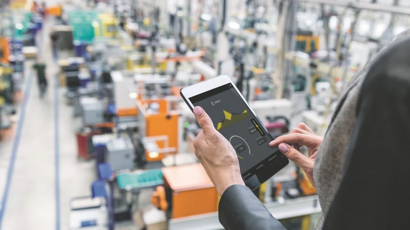 Transfer alarms and status information regardless of manufacturer or to other machines, operating devices, monitoring controls or ERP systems. Transfer alarms and status information regardless of manufacturer or to other machines, operating devices, monitoring controls or ERP systems.