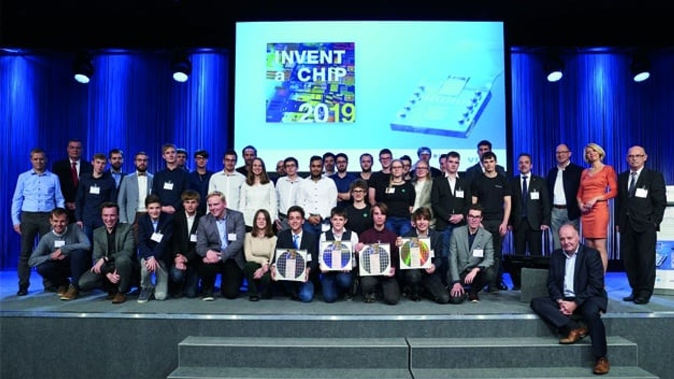 The winners and well-wishers of the 'Invent a Chip 2019' competition The winners and well-wishers of the 'Invent a Chip 2019' competition