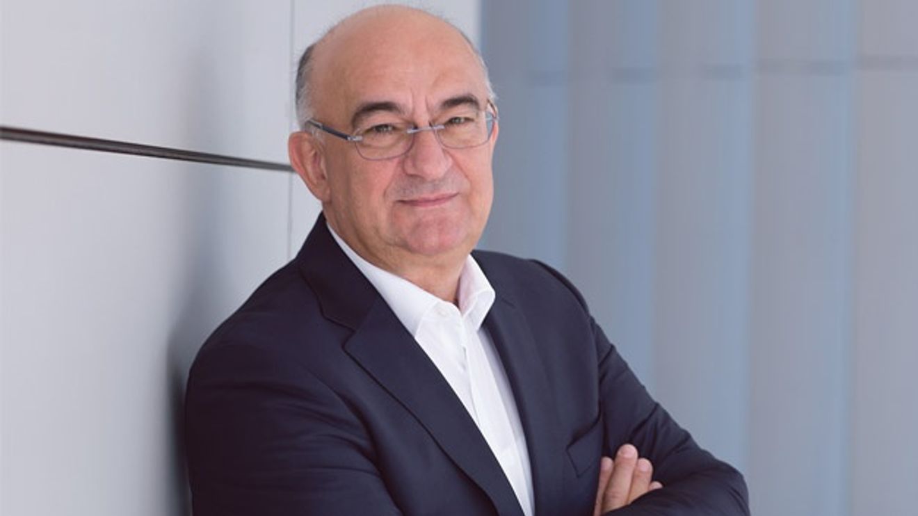 Dr. Robert Bauer