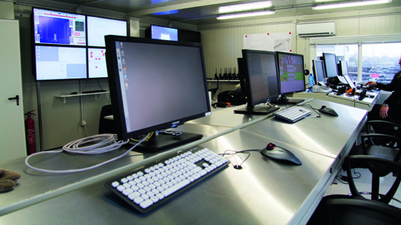 4_Control room with Movicon application on a video wall 4_Control room with Movicon application on a video wall