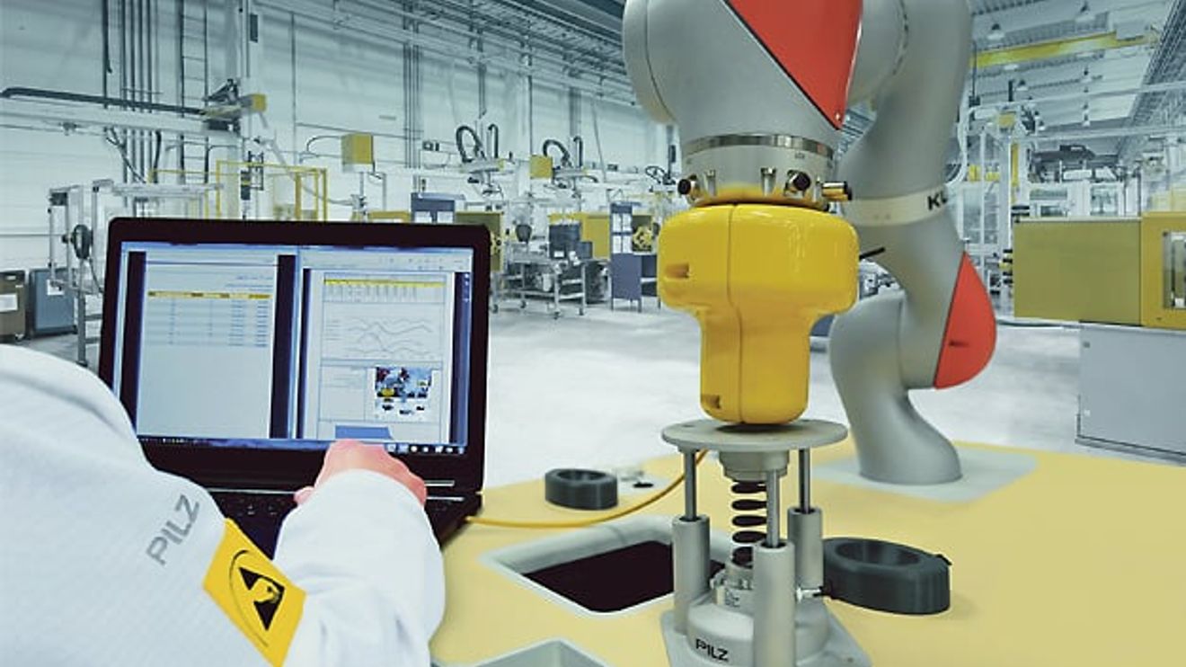 Safe sensor technology for robots