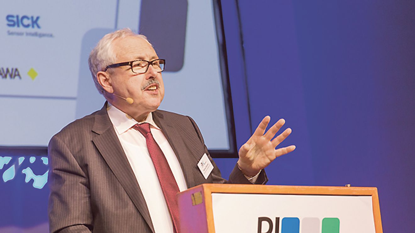 Michael Ziesemer, Präsident des ZVEI auf der Konferenz Profibus International 2015 Michael Ziesemer, Präsident des ZVEI auf der Konferenz Profibus International 2015