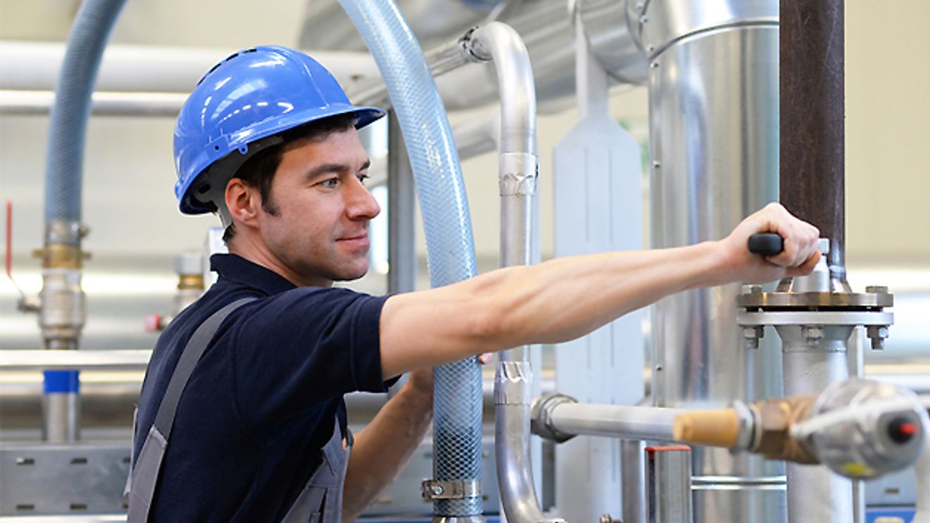 Monteur in der Industrie Monteur in der Industrie