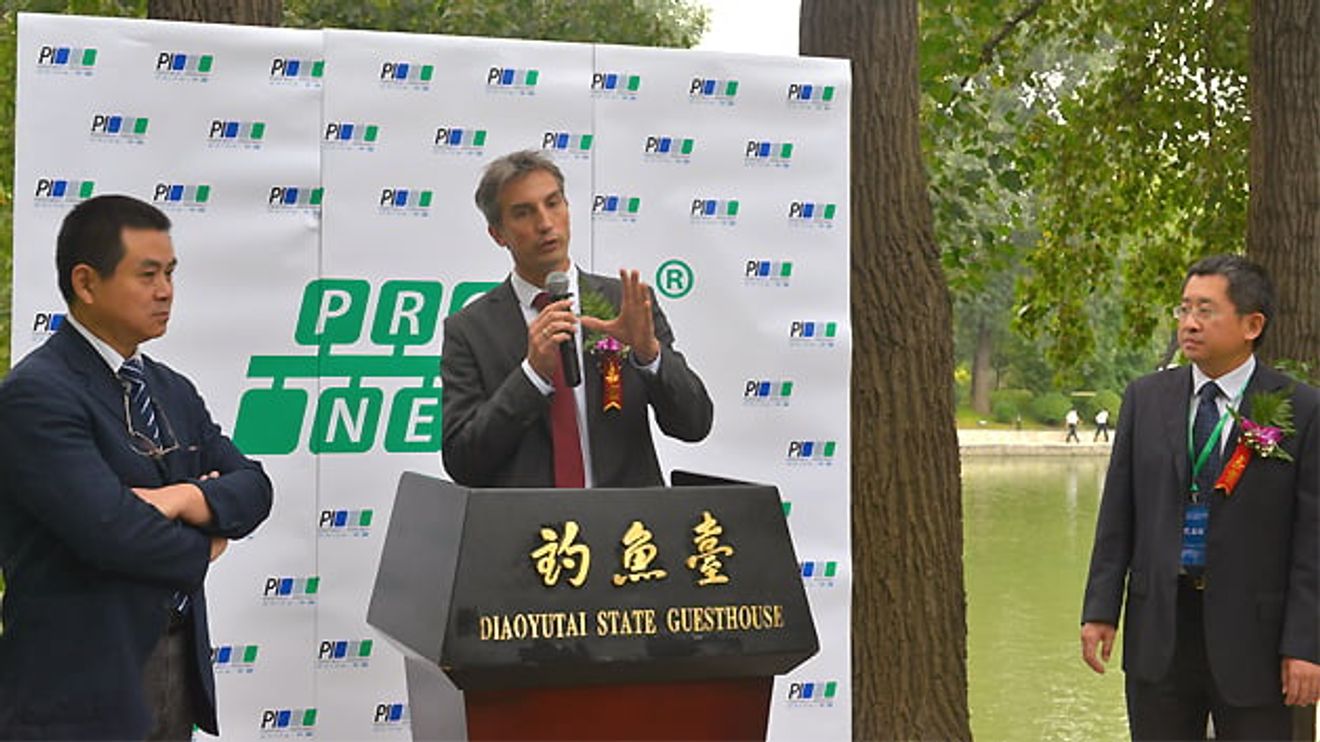 Karsten Schneider, Vorstandsvorsitzender von PI, in China Karsten Schneider, Vorstandsvorsitzender von PI, in China