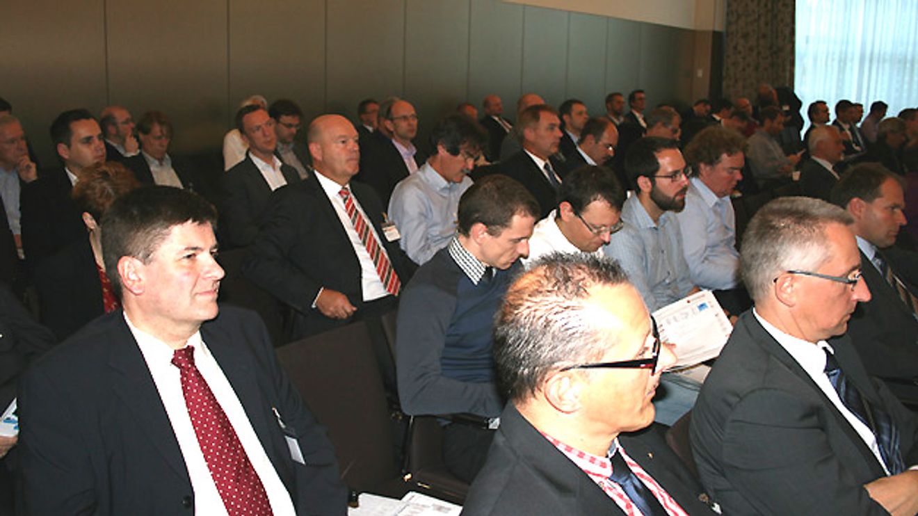 Teilnehmer des Summit Industrie 4.0 im Jahr 2014 Teilnehmer des Summit Industrie 4.0 im Jahr 2014