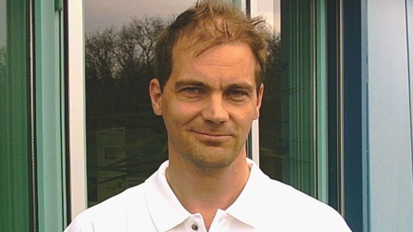 Peter Brügger, iniNet Solutions: »Industrielle HTML5-HMIs mit einer gewissen Komplexität benötigen jeweils die neueste HTML5-Engine und darum auch die neueste Hardware.« Peter Brügger, iniNet Solutions: »Industrielle HTML5-HMIs mit einer gewissen Komplexität benötigen jeweils die neueste HTML5-Engine und darum auch die neueste Hardware.«