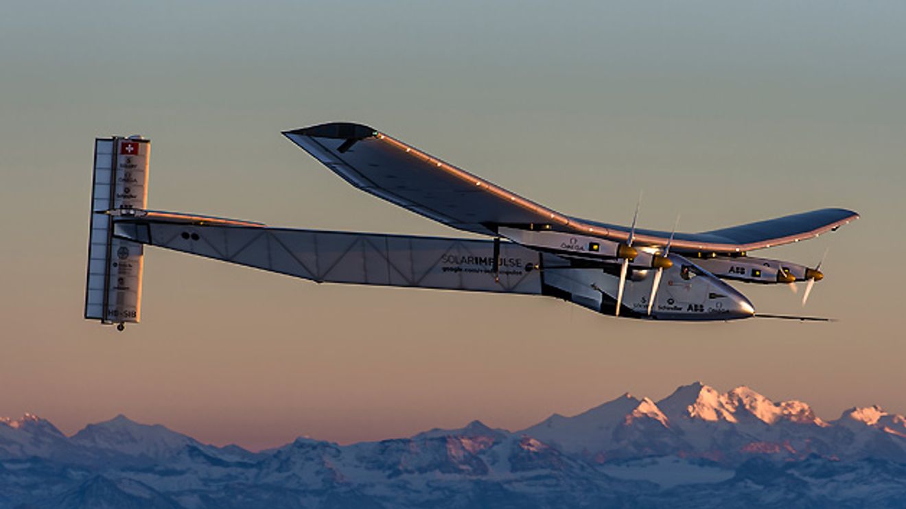 Solar Impulse 2 bei einem Testflug Solar Impulse 2 bei einem Testflug