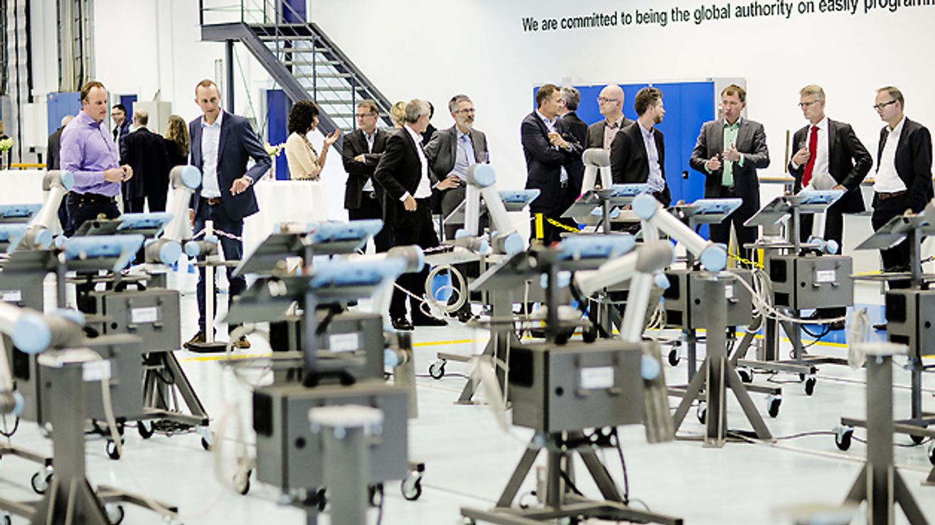 Werksbesichtigung Universal Robots Werksbesichtigung Universal Robots