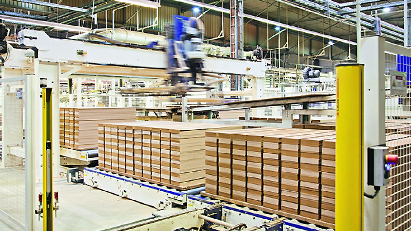 Verpackung von produzierten Dielen, SEW