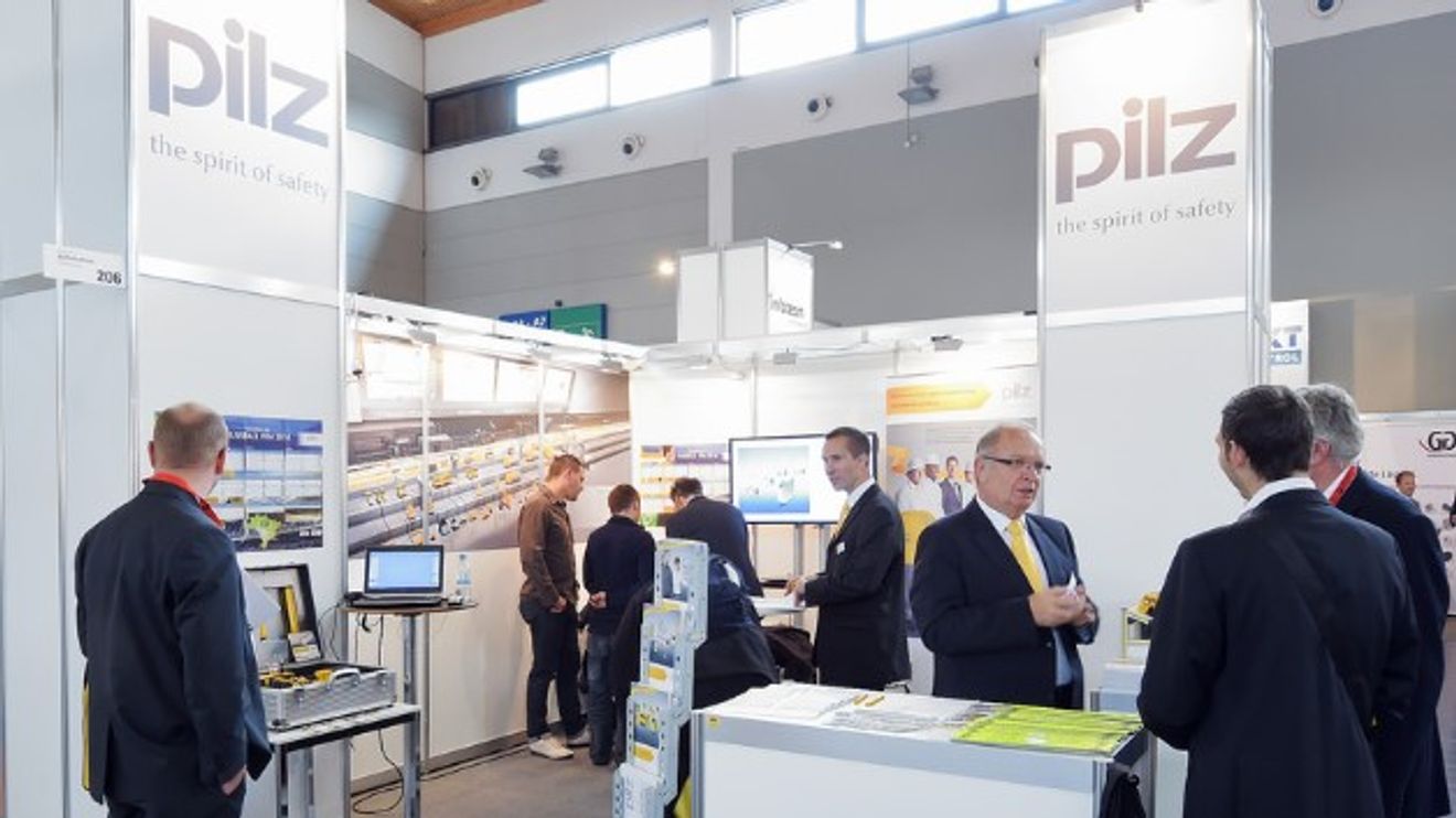 Der Messestand von Pilz auf der All About Automation Friedrichshafen Der Messestand von Pilz auf der All About Automation Friedrichshafen