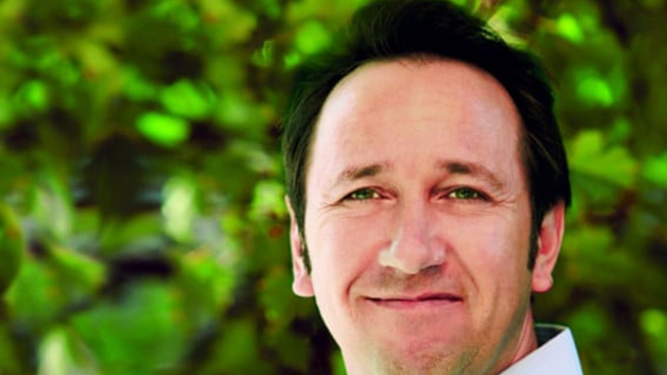 Adlink, Dirk Finstel 