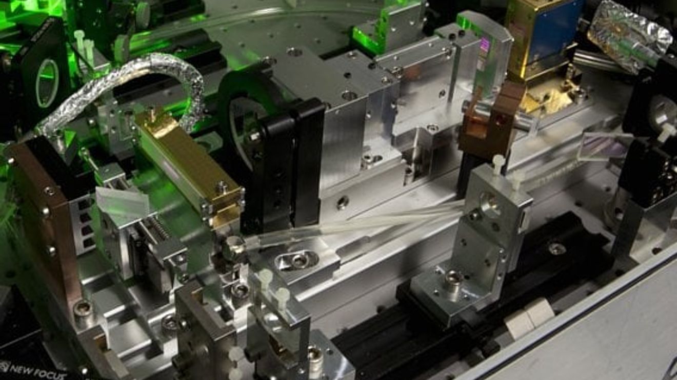 Bild 1, Zweiter Preis, Fraunhofer ILT, ultrakurz gepulster Laserstrahl Bild 1, Zweiter Preis, Fraunhofer ILT, ultrakurz gepulster Laserstrahl