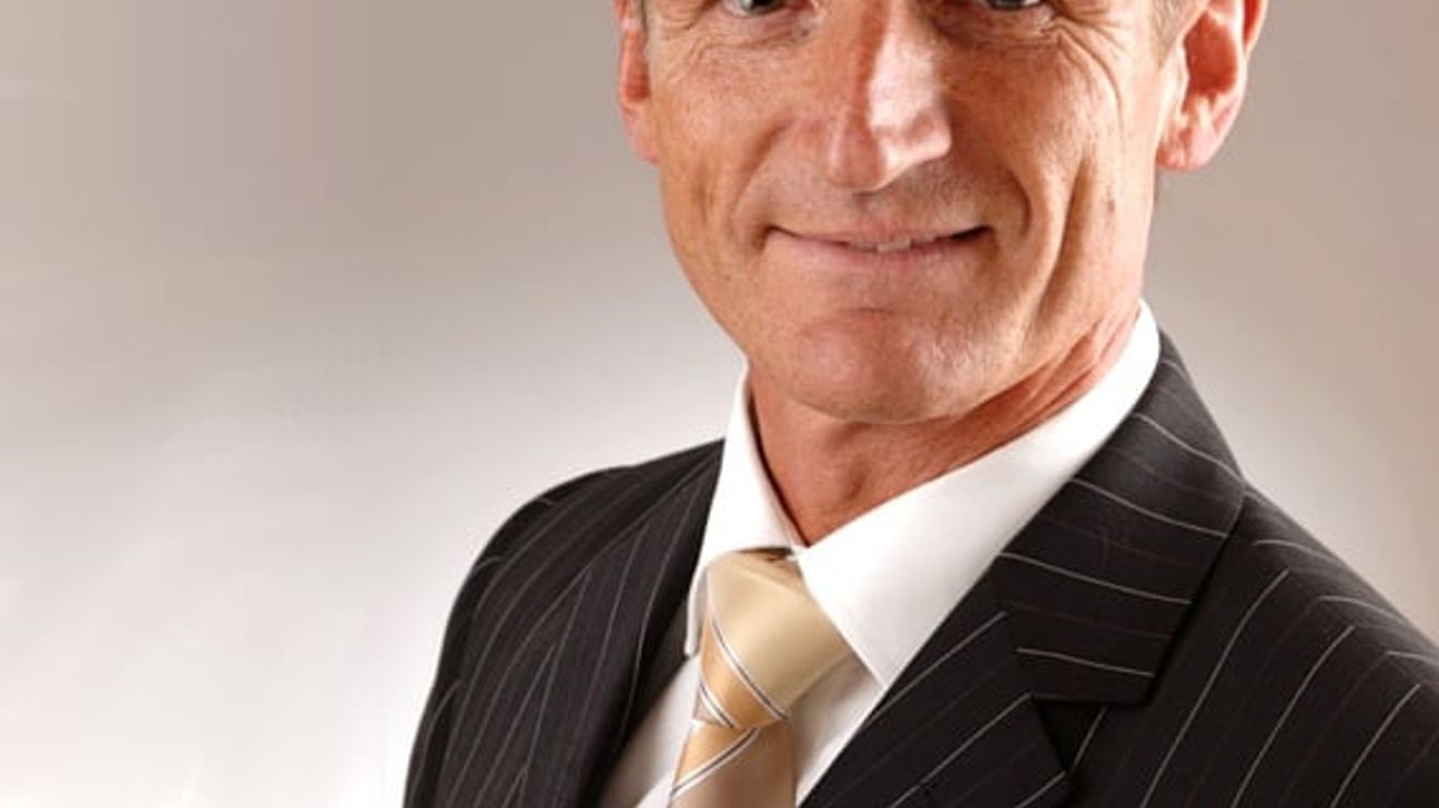 Dr. Michael Groß Dr. Michael Groß