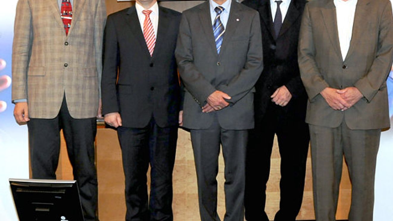 	Prof. Dr. Andreas Schütze, Peter Krause, Wolfgang Wiedemann, Johannes W. Steinebach (v.l.n.r.)