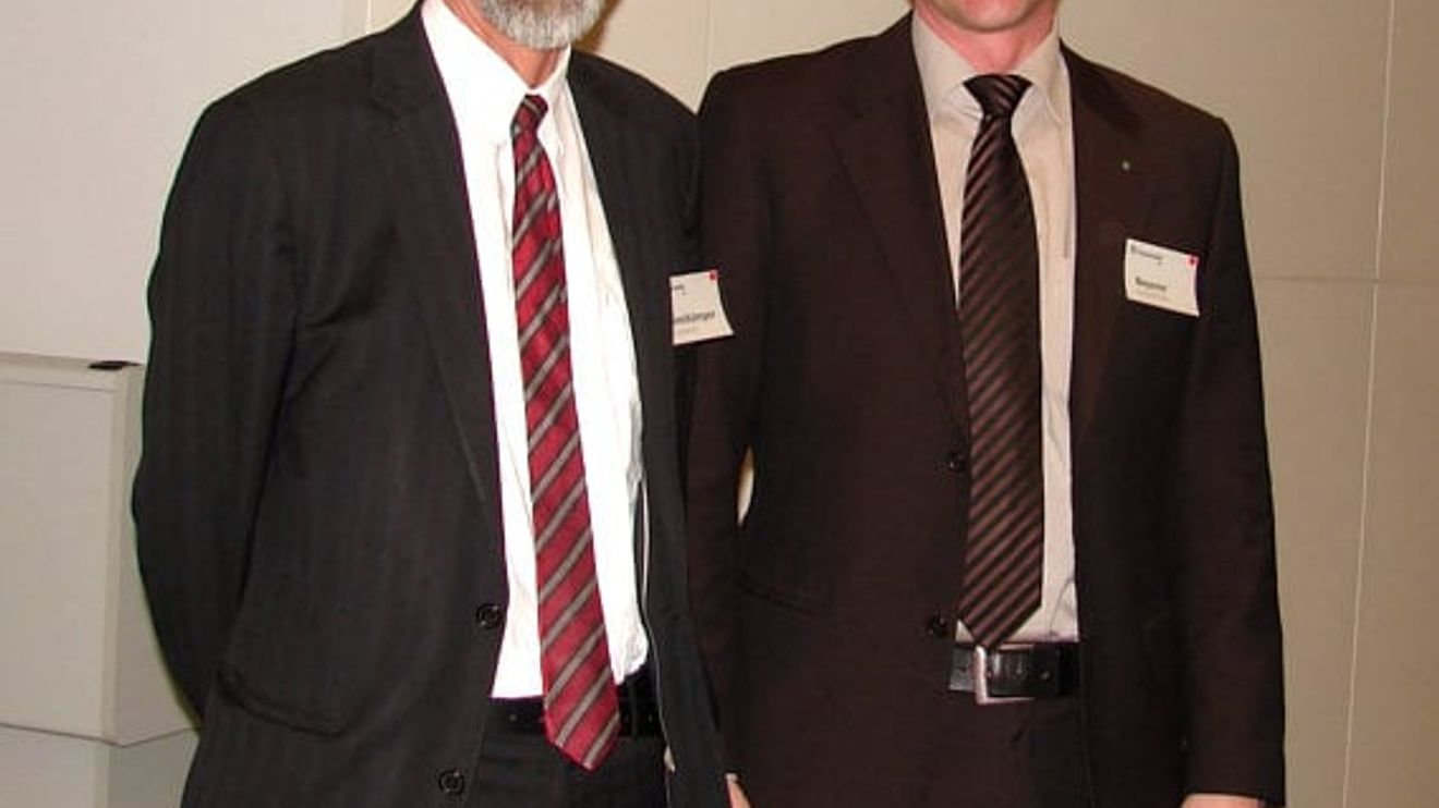 Prof. Dr.-Ing. Engelbert Westkämper (links), Prof. Dr.-Ing. Jürgen Beyerer Prof. Dr.-Ing. Engelbert Westkämper (links), Prof. Dr.-Ing. Jürgen Beyerer