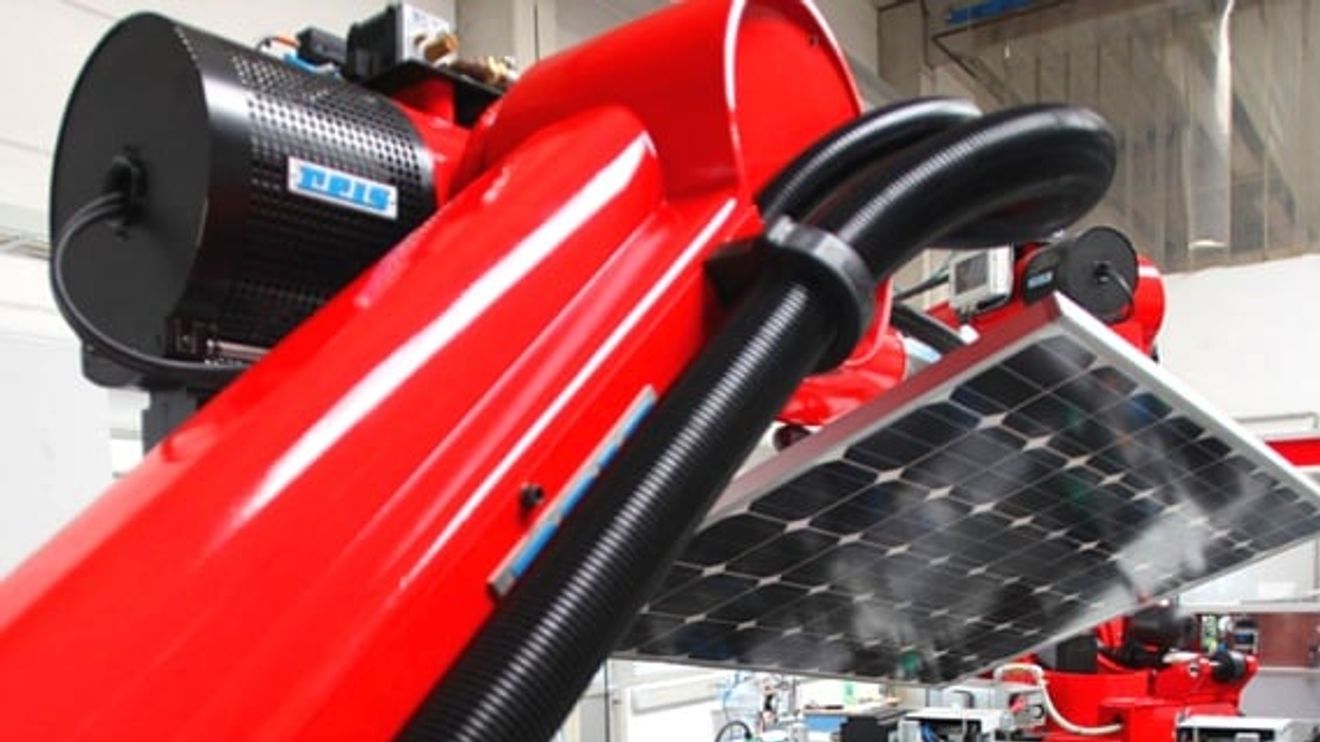 VDMA, Reis Robotics, Roboter, Solarzellen VDMA, Reis Robotics, Roboter, Solarzellen