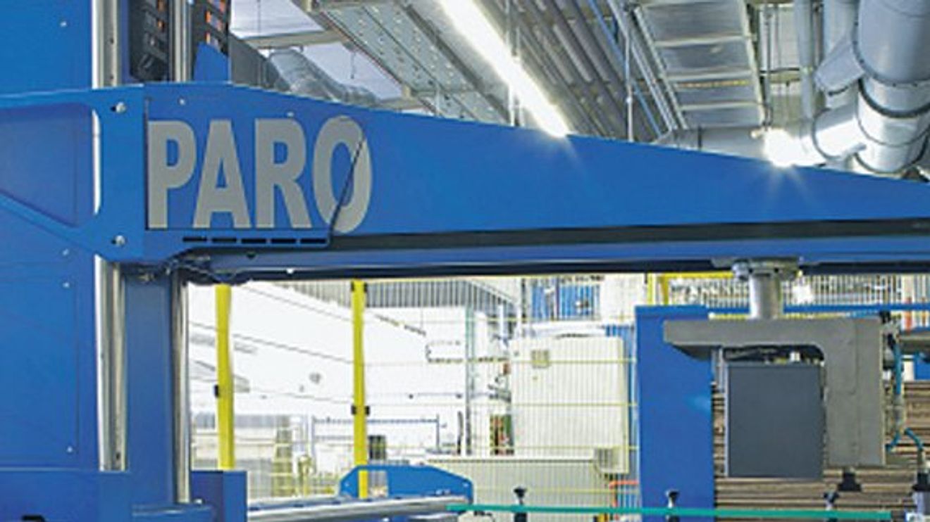 Roboter Paro zur Palettenfördertechnik Roboter Paro zur Palettenfördertechnik