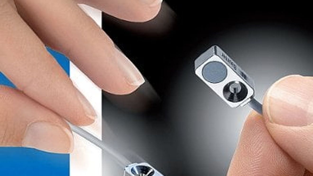 Baumer, induktiver Abstandssensor der Serie IWFM 08