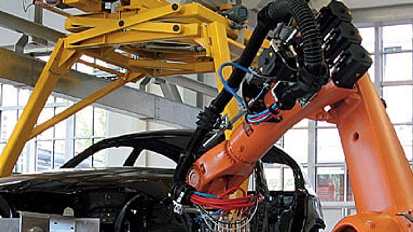 Robotik: Montage in der Bewegung Robotik: Montage in der Bewegung