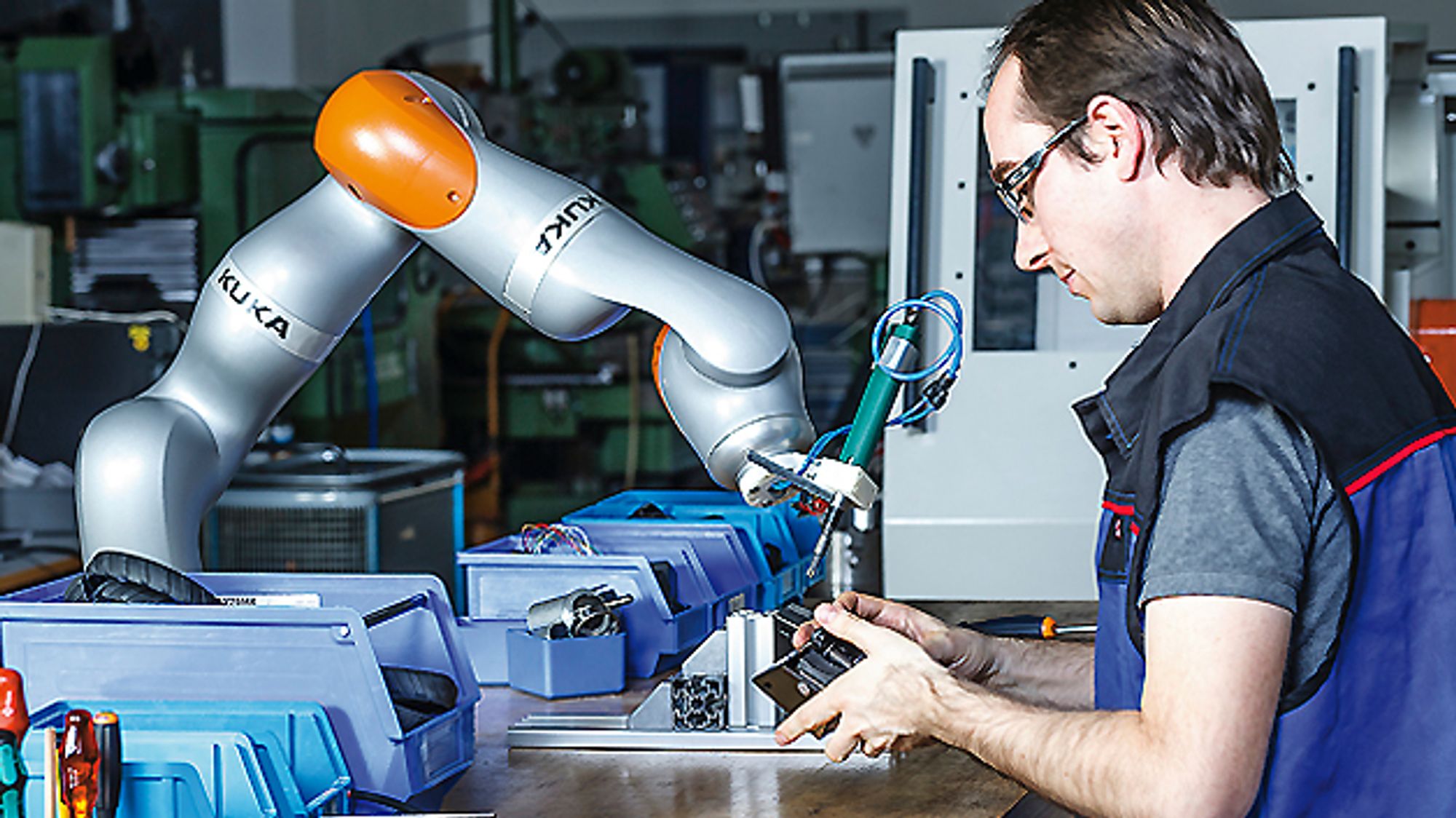 Intuitive und effiziente Montage mit dem SMErobotics