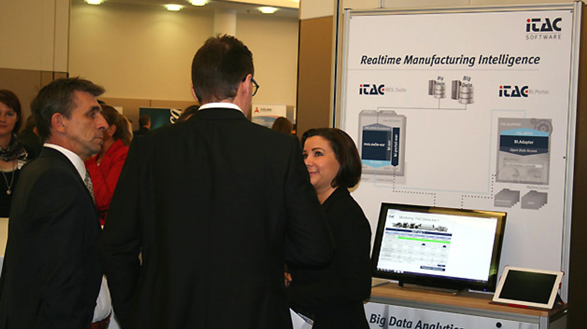 Stand von iTAC Software auf der Fachaustellung zum Summit Industrie 4.0 im Jahr 2014