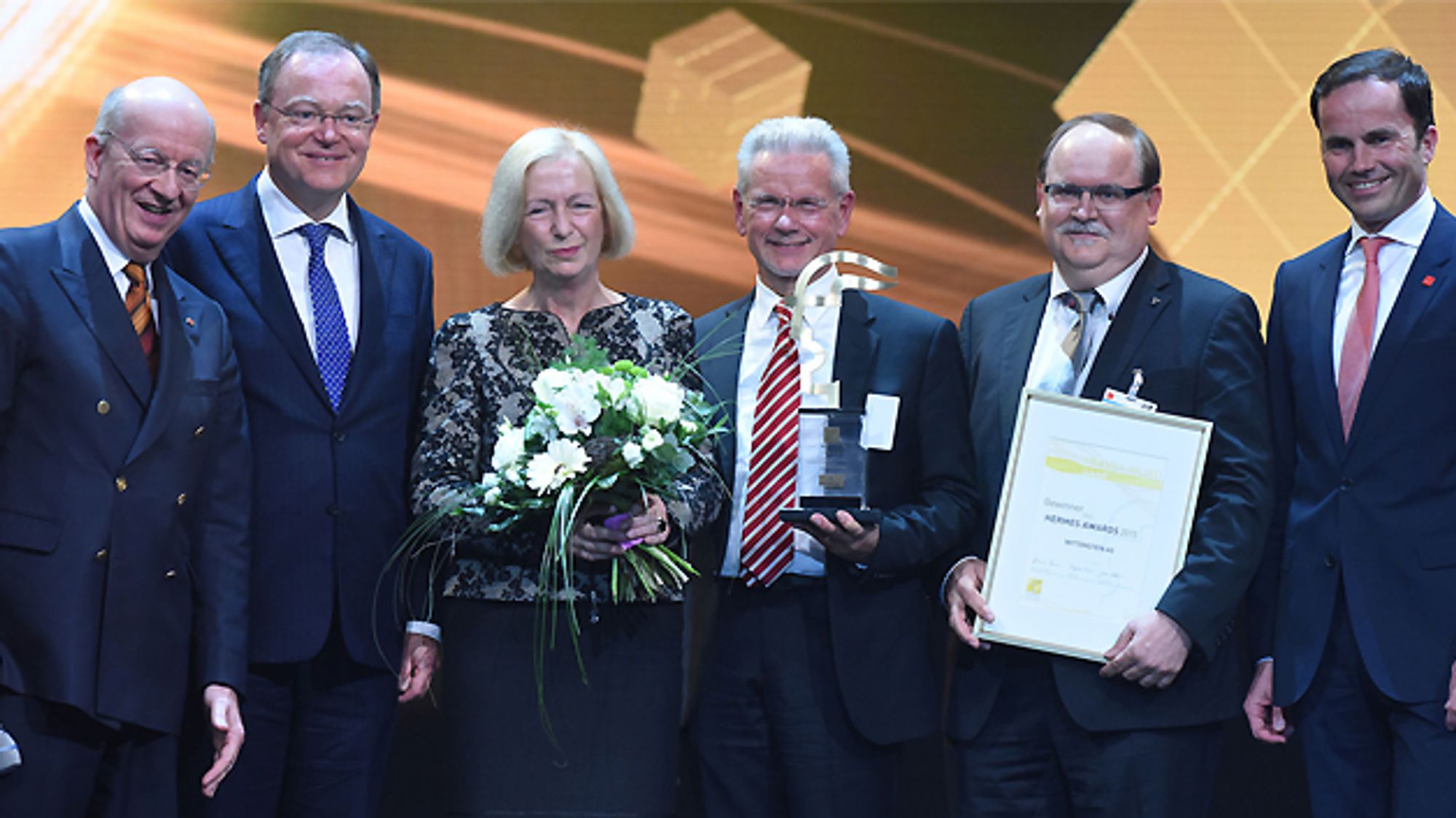 Wittenstein als Träger des Hermes Award 2015 zusammen mit den Gratulanten