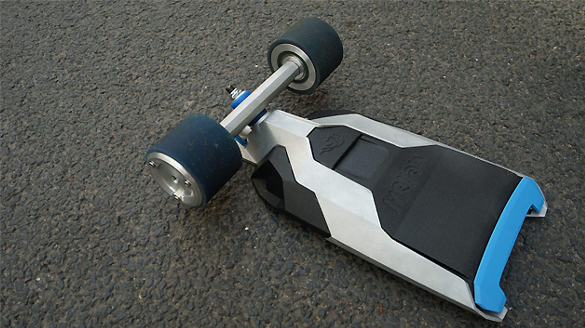 Compact high-tech module with electric drive without board Compact high-tech module with electric drive without board