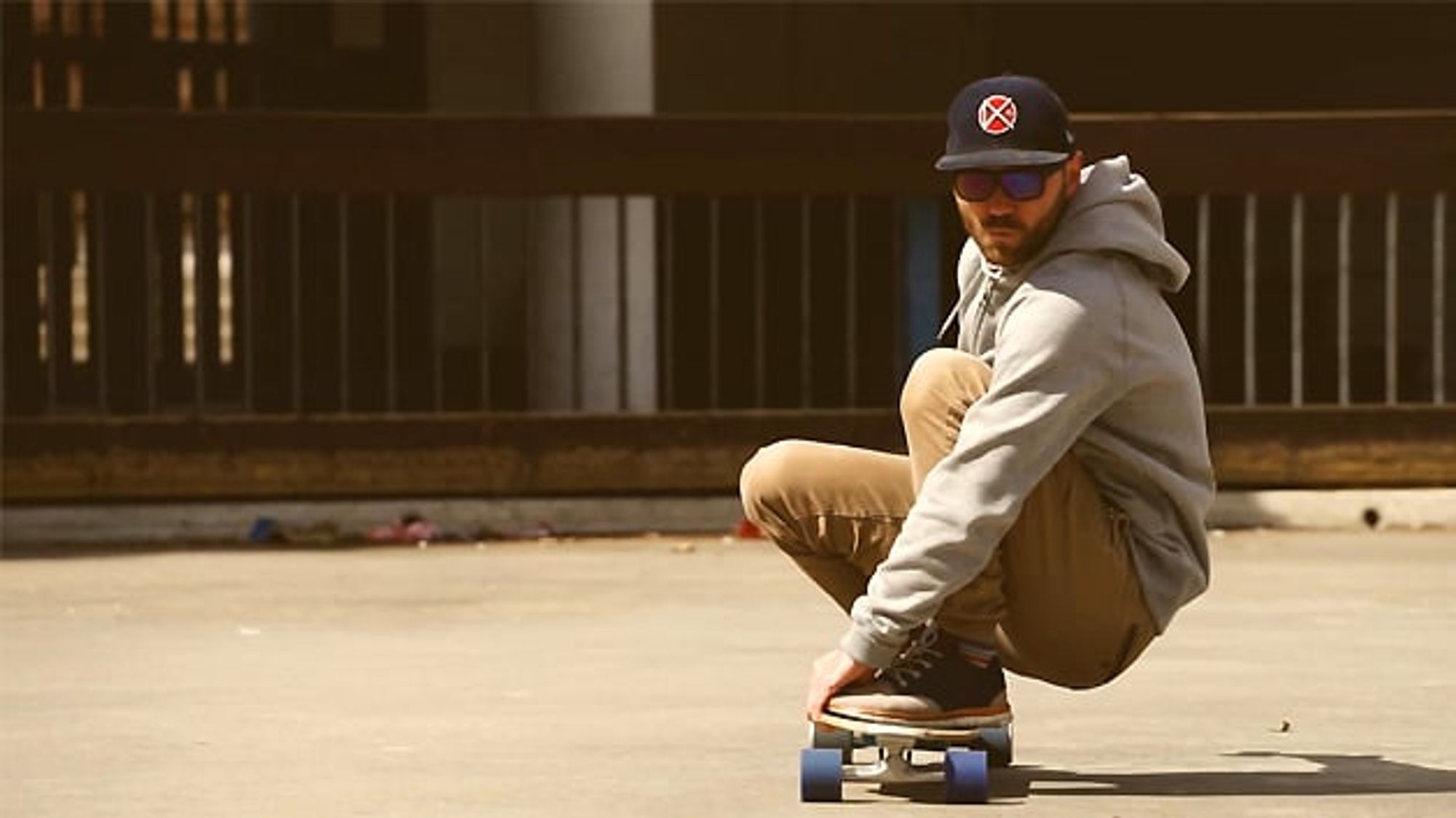 Founder of Mellow, Johannes Schewe, on the skateboard Founder of Mellow, Johannes Schewe, on the skateboard