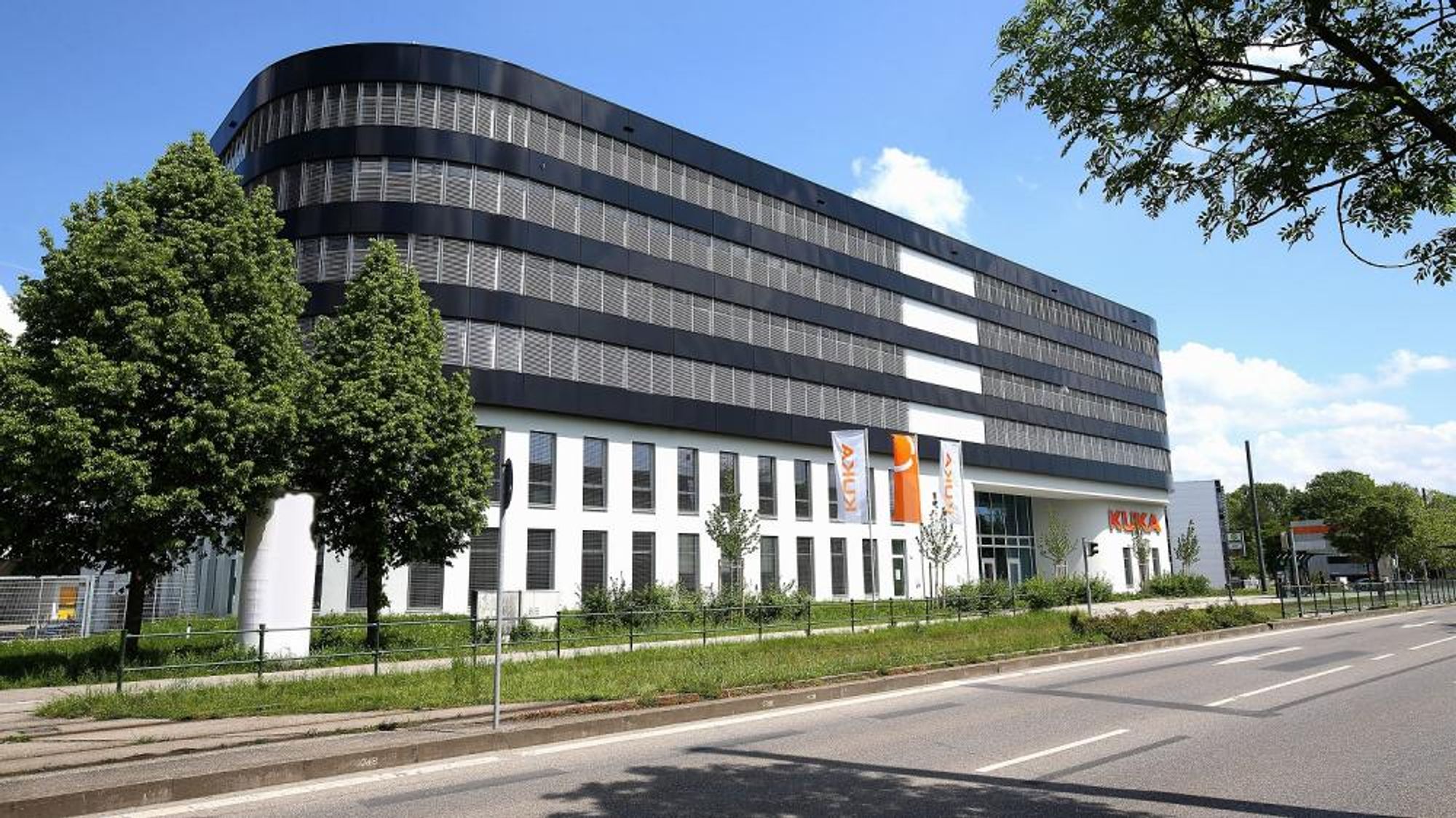 The history of Kuka begins in 1898 with Johann Joseph Keller and Jakob Knappich in Augsburg. Since then, the company has stood for ideas and innovations made in Germany. Thanks to the world's first industrial robot with six electromechanically driven The history of Kuka begins in 1898 with Johann Joseph Keller and Jakob Knappich in Augsburg. Since then, the company has stood for ideas and innovations made in Germany. Thanks to the world's first industrial robot with six electromechanically driven