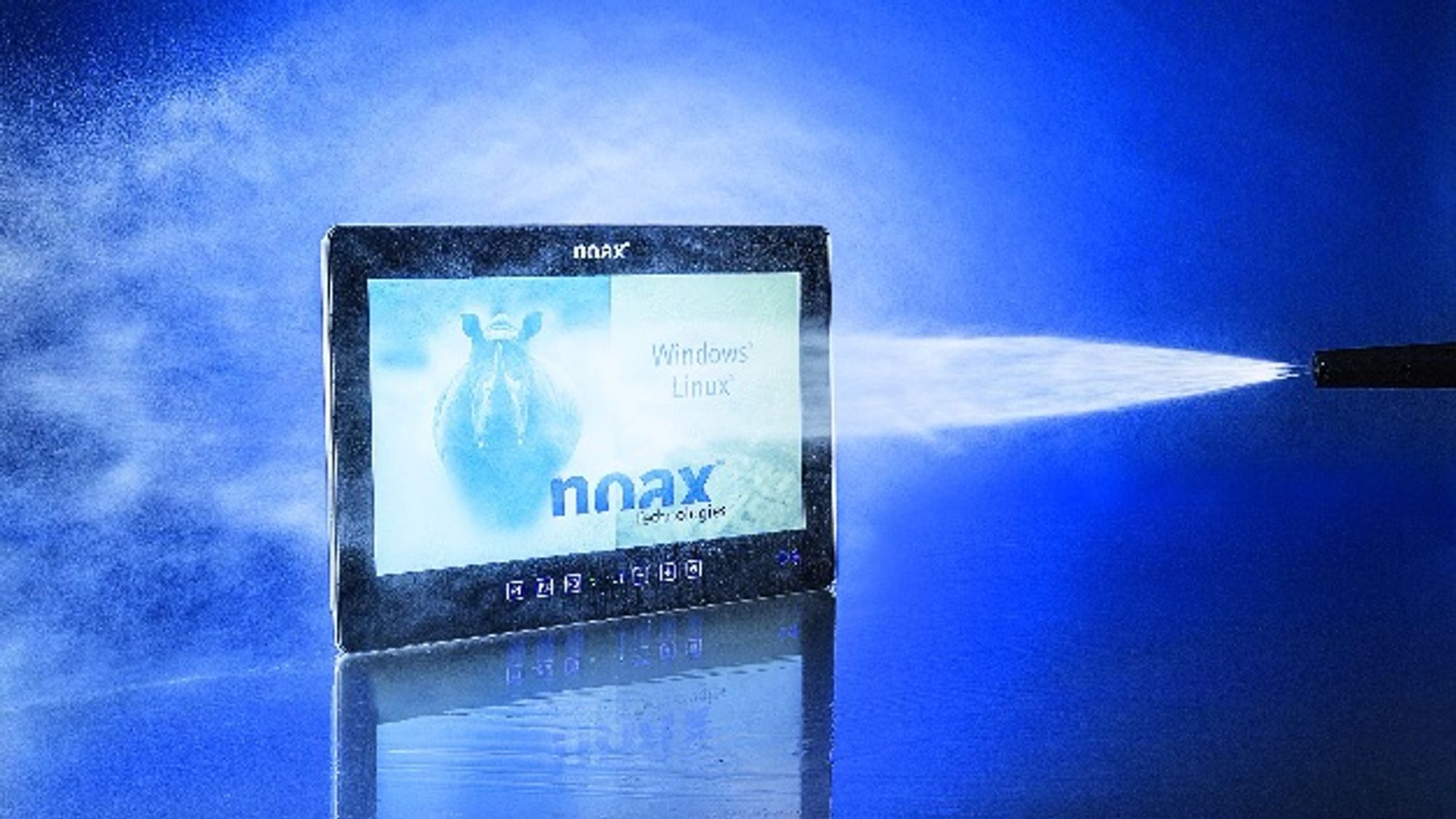 S21WP mit widerstandsfähigem PCAP Touch von noax