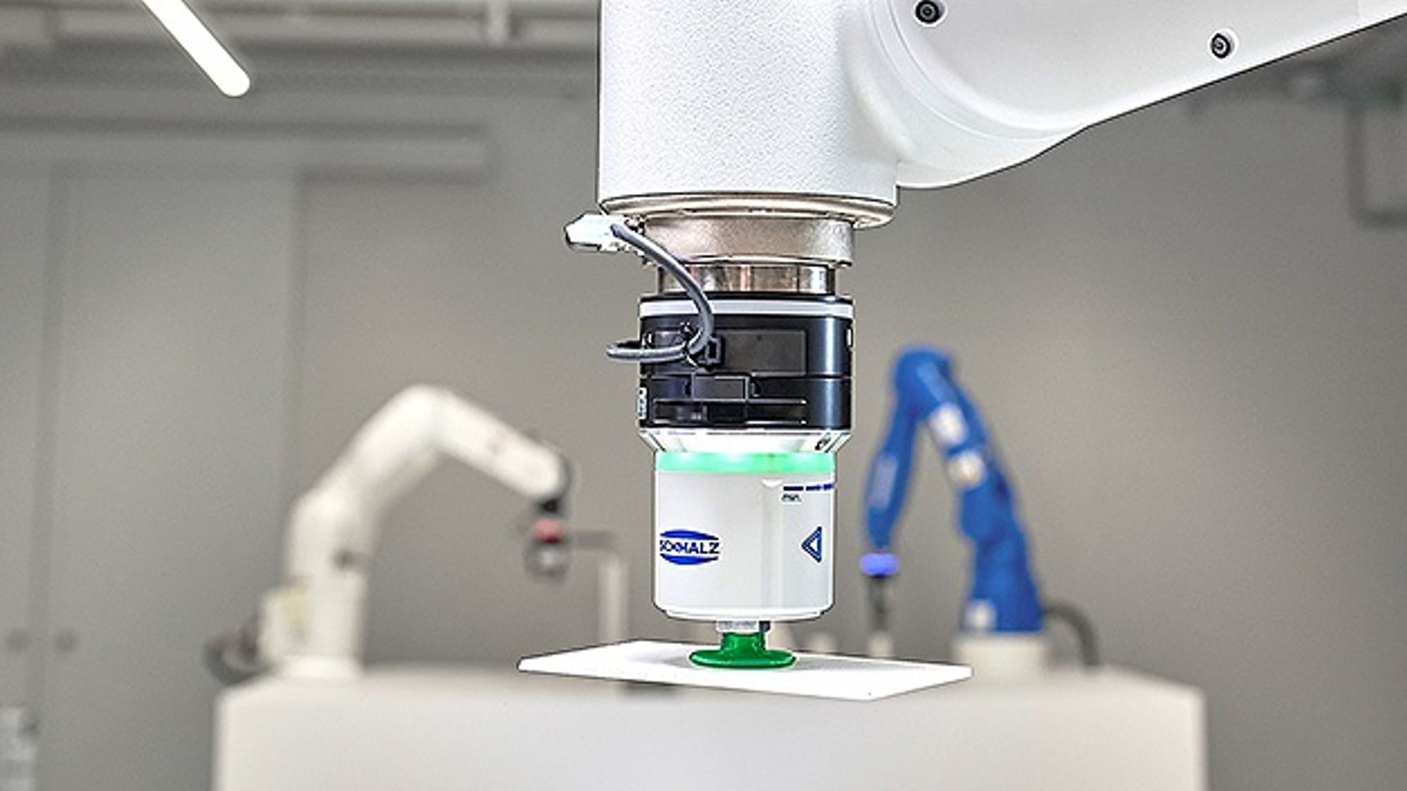 Schmalz offers vacuum-based solutions such as the ECBPMi handling set for automated small parts handling