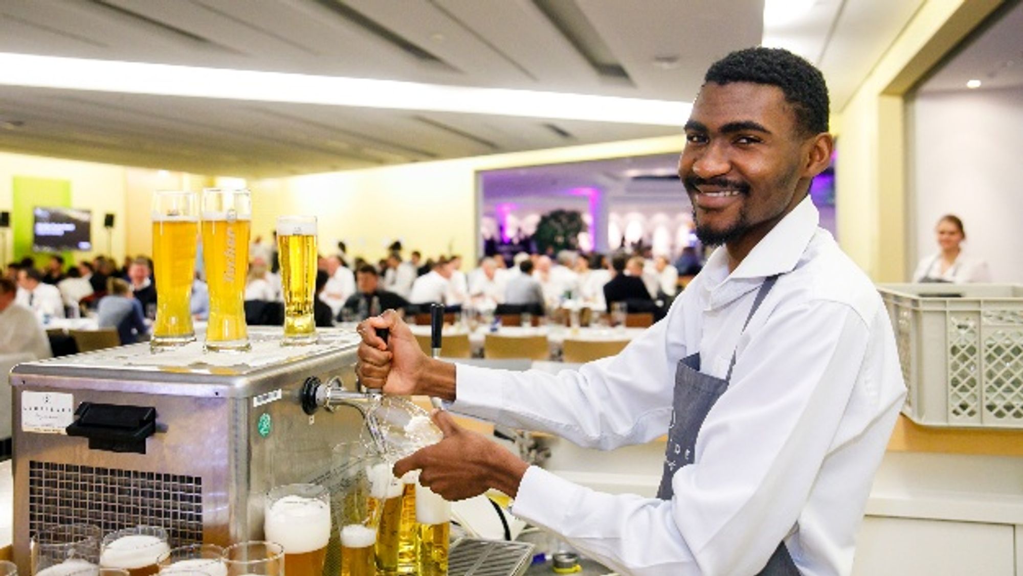 2_Impressions from the exhibitor evening at SPS 2019