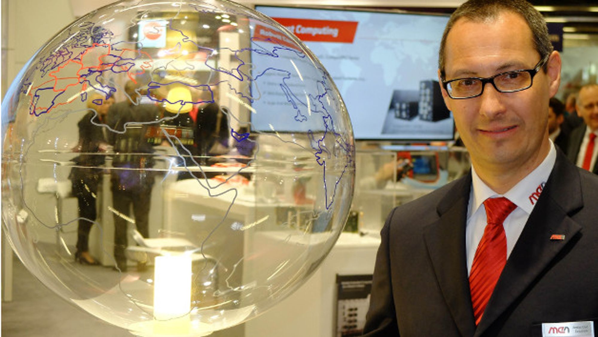MEN-Geschäftsführer-Bernd Härtlein auf der embedded world 2015
