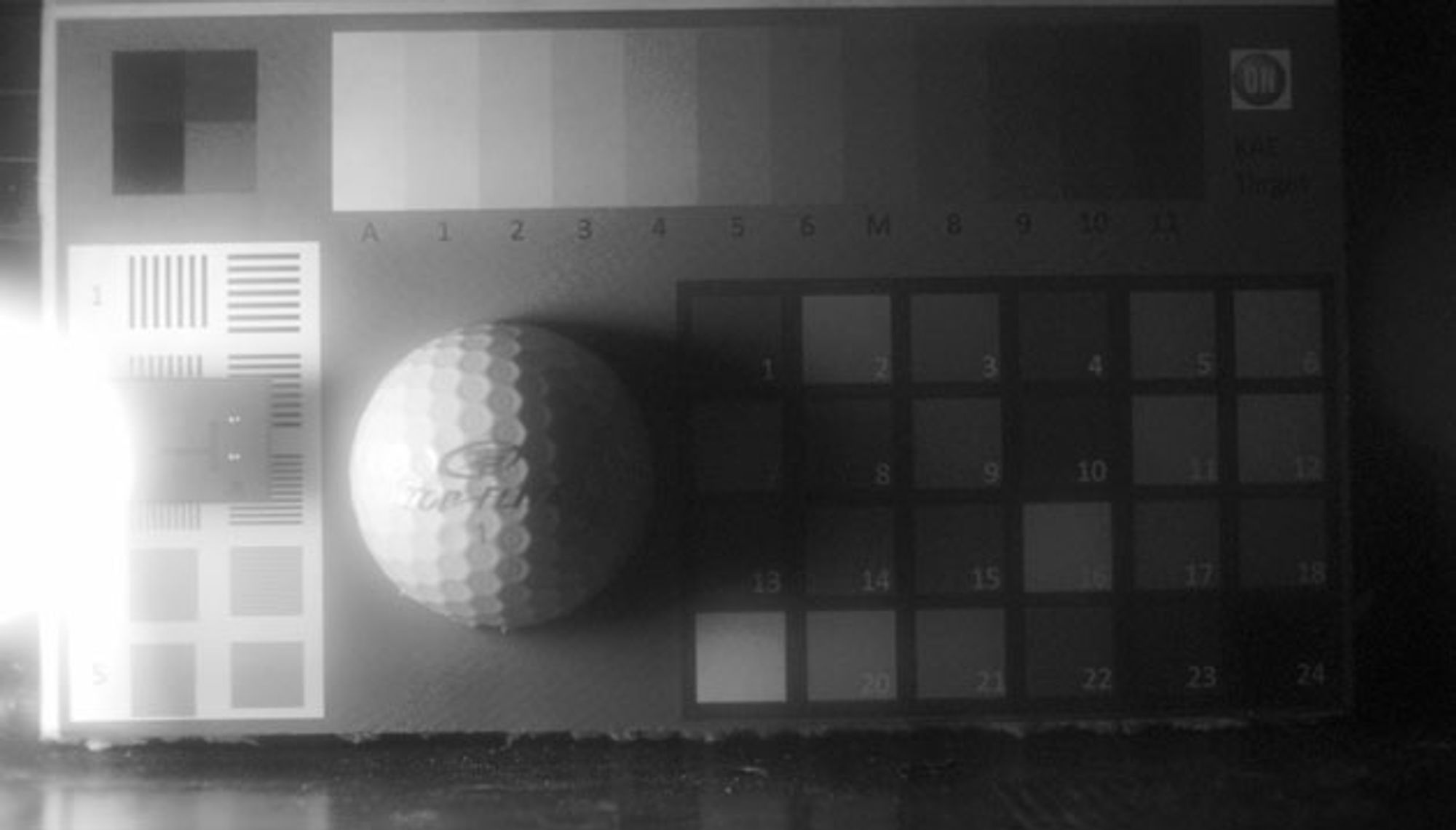 With interline transfer image sensor with EMCCD technology, contrasts are also recognizable in the shadow area.
