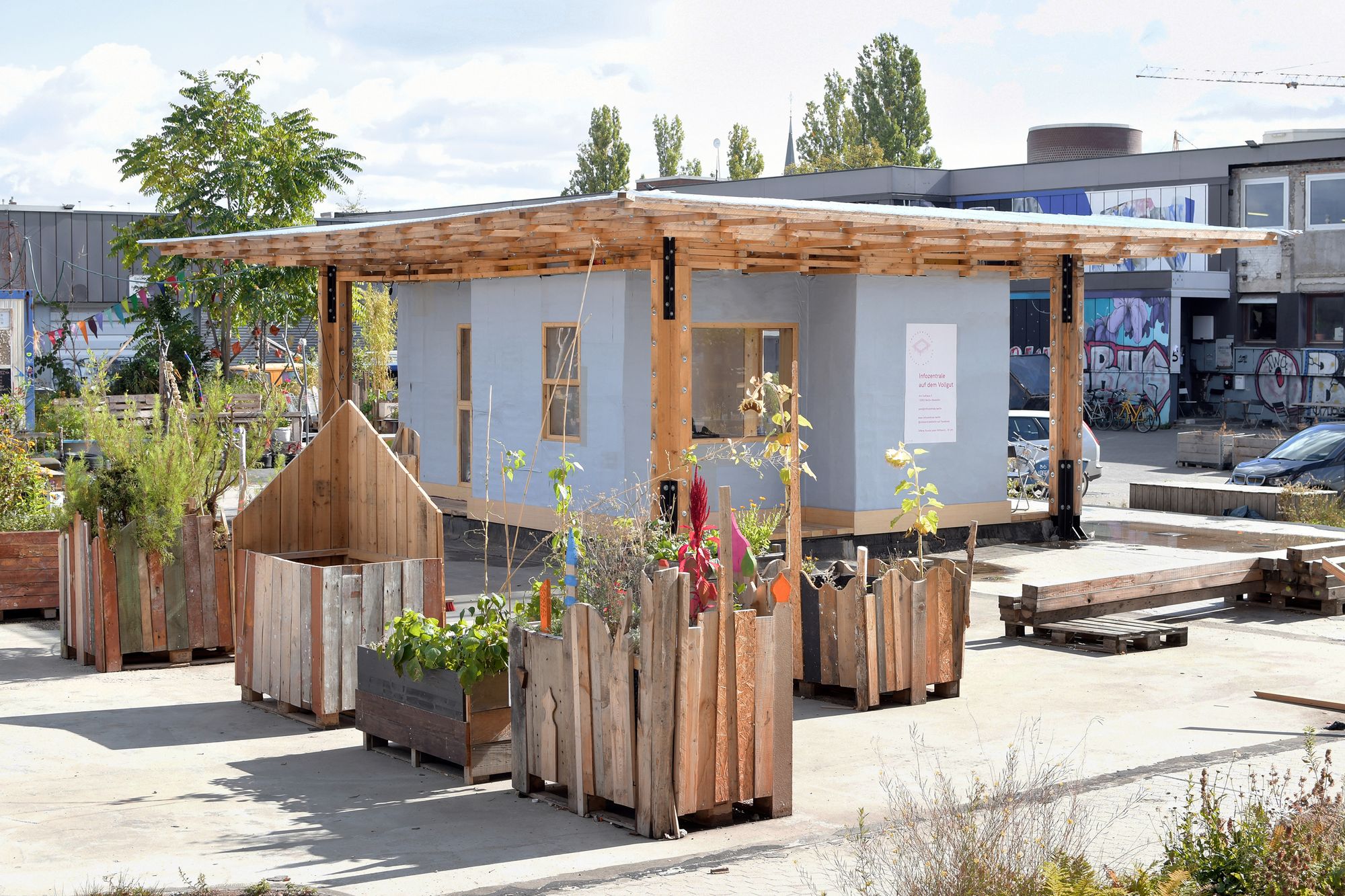 Anerkennung: Infozentrale auf dem Vollgut in Berlin-Neukölln (Foto: Leon Klaßen)