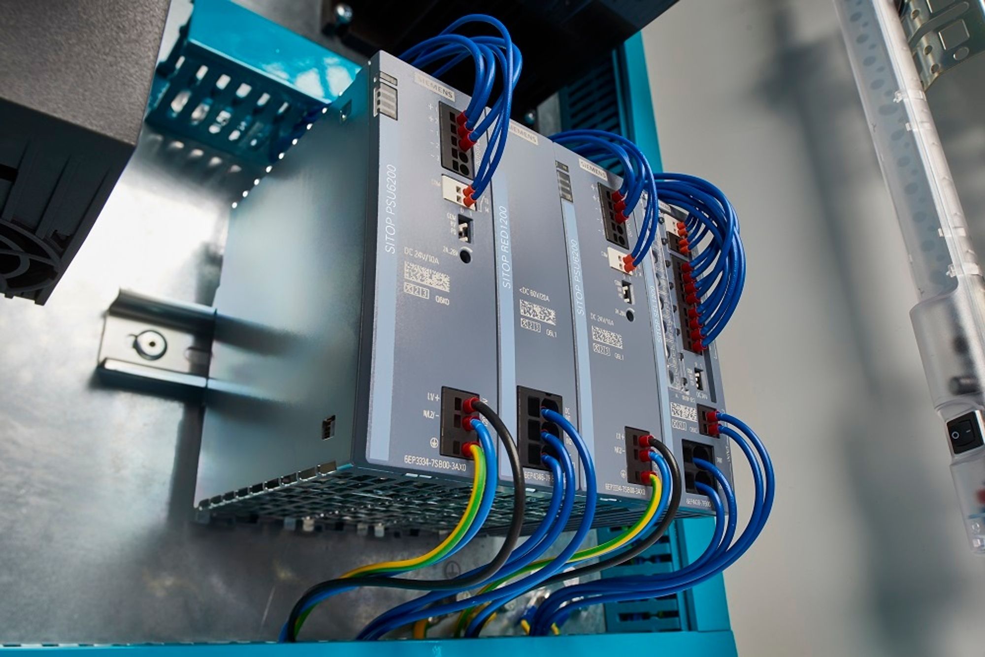 New models for outputs from 24 to 480 W New models for outputs from 24 to 480 W
